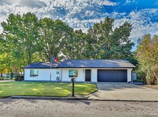 128 Brookshear Dr, Whitesboro, TX 76273