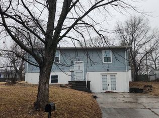 1320 Rockwell Dr, Junction City, KS 66441