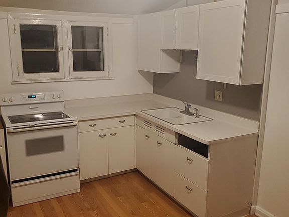 Kitchen updated, painted and cleaned