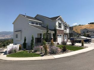203 E North View Way, North Salt Lake, UT 84054
