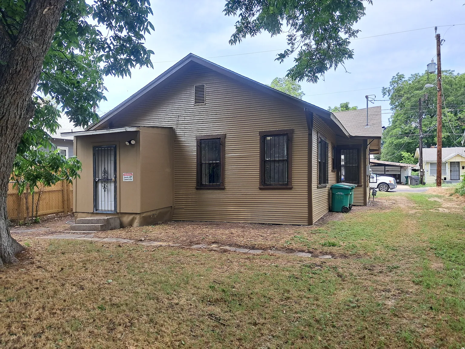 414 Gulf — Photo 2