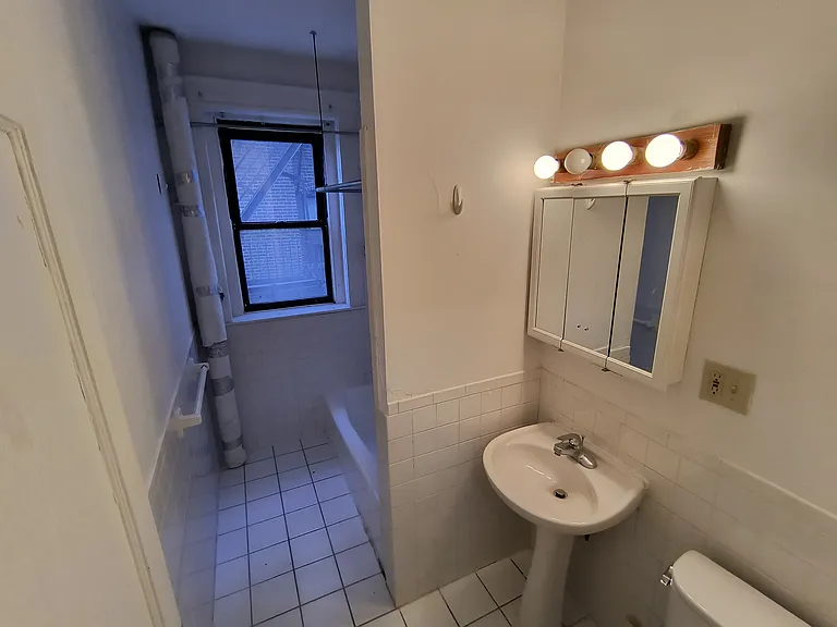 1254 Commonwealth Ave #5A — Photo 9