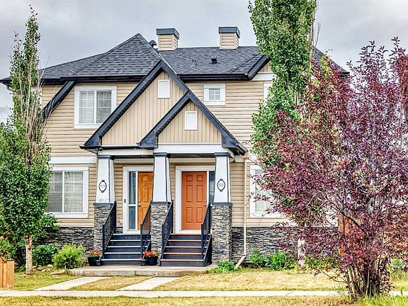 2nd image of 321 Skyview Ranch Dr NE