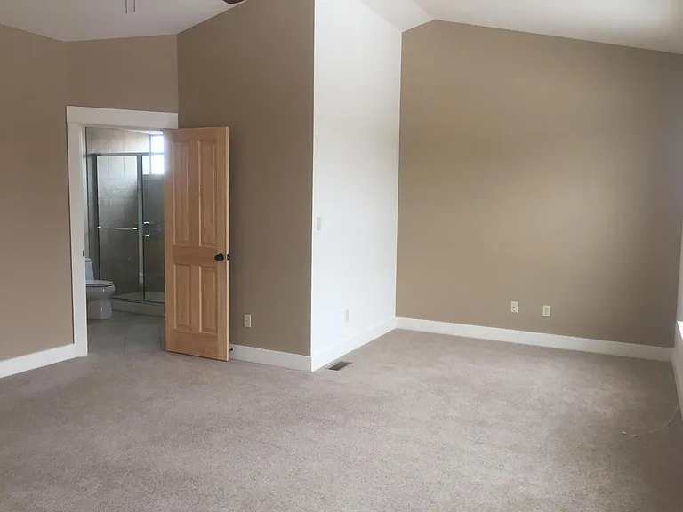 725 Mississippi Dr — Photo 9
