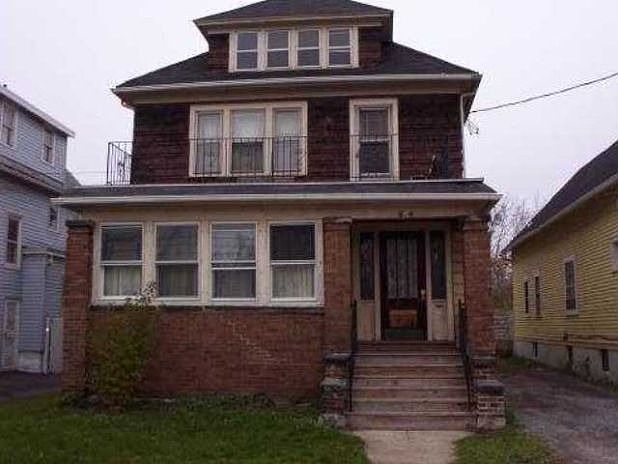1st image of 334 Dewey Ave