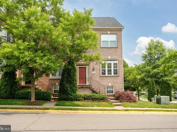 4593 Derring Ln, Fairfax, VA 22030