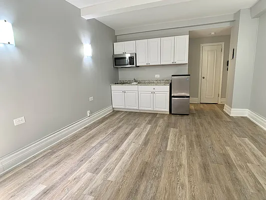 Rented by Tourma Realty LLC | media 28