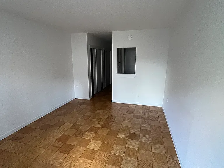 312 E 85th St #5A — Photo 3