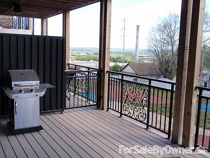 Deck : Views of ConAgra Park and Iowa hills. 12' x 18' feet!