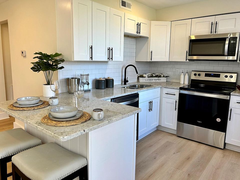 Kitchen, new granite countertop, eating area
