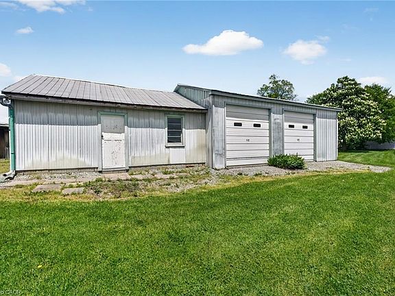 5th image of 2883 S Grimsby Rd #10