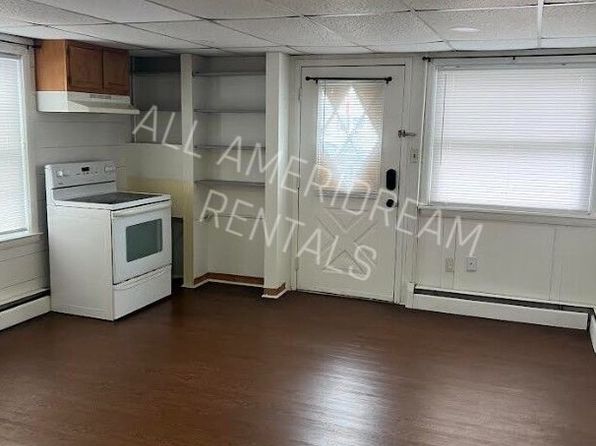 601 South St #3
