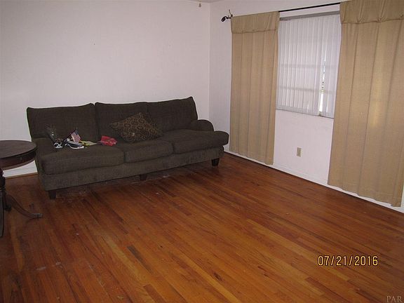 2nd image of 1871 Peyton Dr
