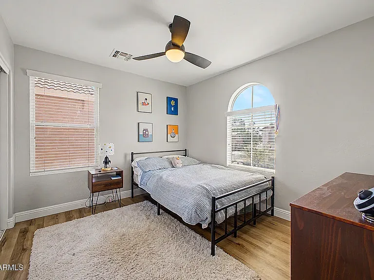 2527 S 89th Dr — Photo 11
