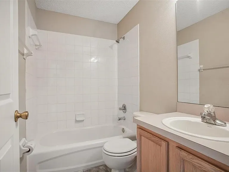 18181 Paradise Point Dr — Photo 26