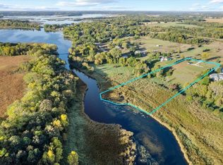 14714 Hidden River Dr, South Haven, MN 55382