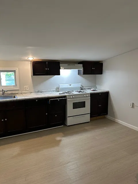 2 bed, 836 sqft, $1,000 — Photo 3