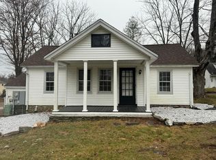 98 Newton Rd, Woodbridge, CT 06525