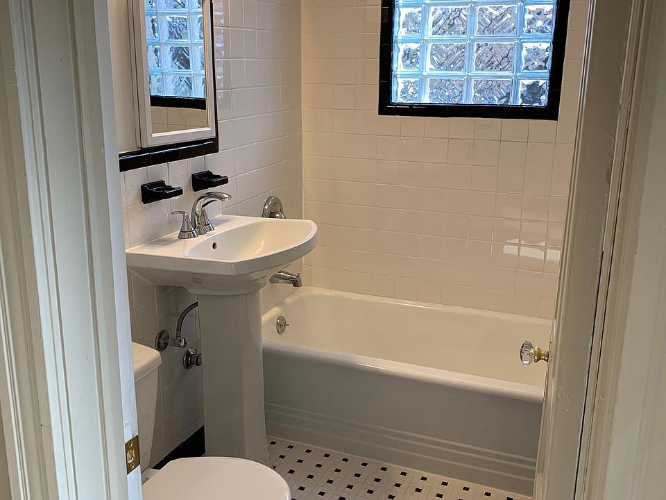 1st image of 577 Richmond Ave APT 6