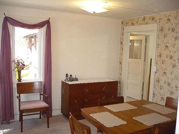 2nd image of 1037 A Ave