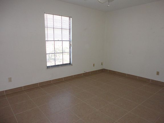5th image of 450 13th Ln SW