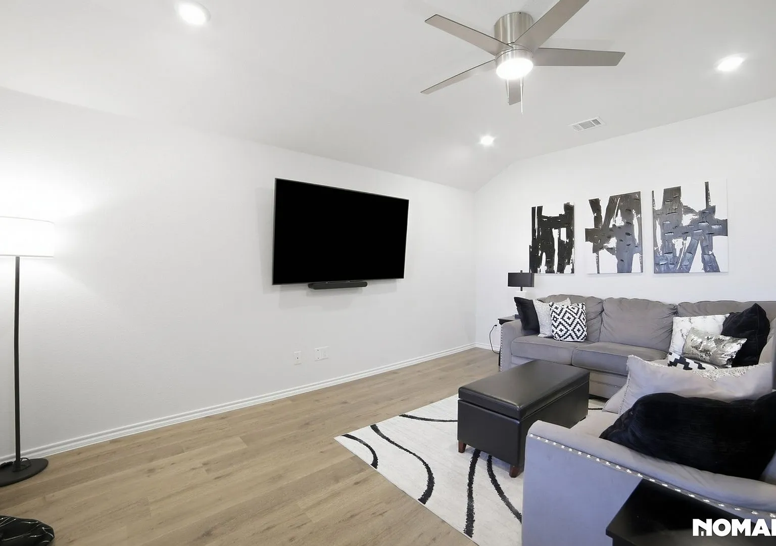 Charming 4BR House in Josephine — Photo 4
