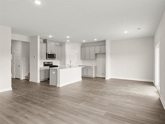 4th image of 423 Ragland Ave