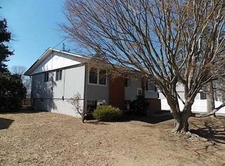 10 N Meadow Rd, Old Saybrook, CT 06475