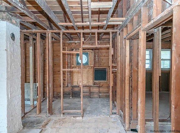 4th image of 2 Scarselli Ln