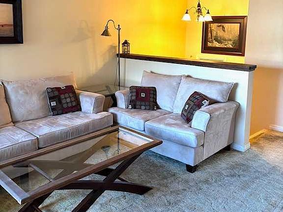 4th image of 1029 W Great Lakes Rd S