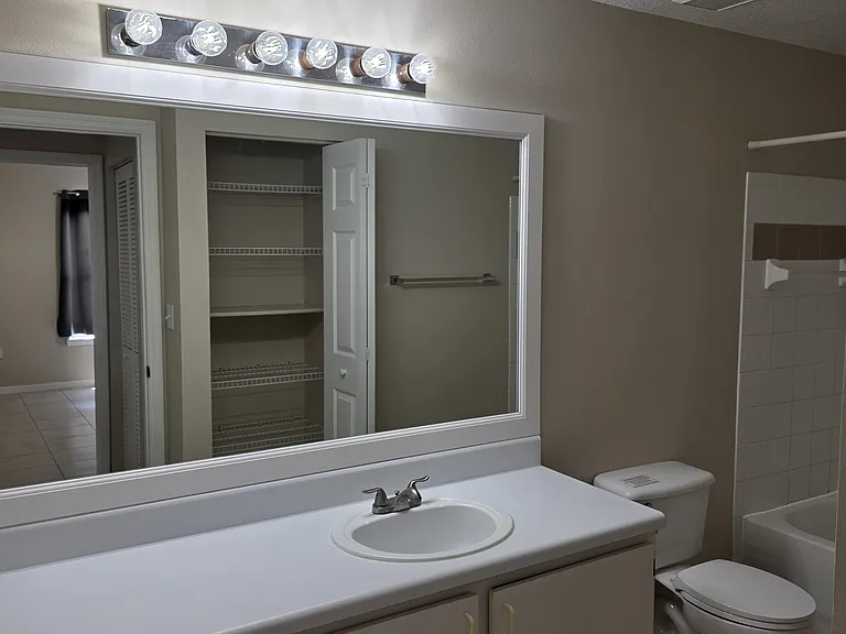 5610 Pinnacle Heights Cir #109 — Photo 12