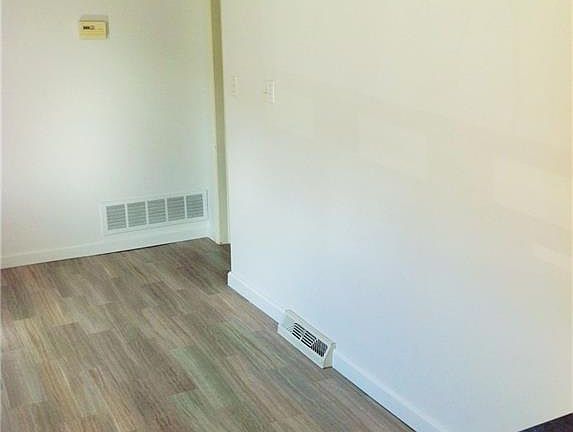 5th image of 1352 E 345th St