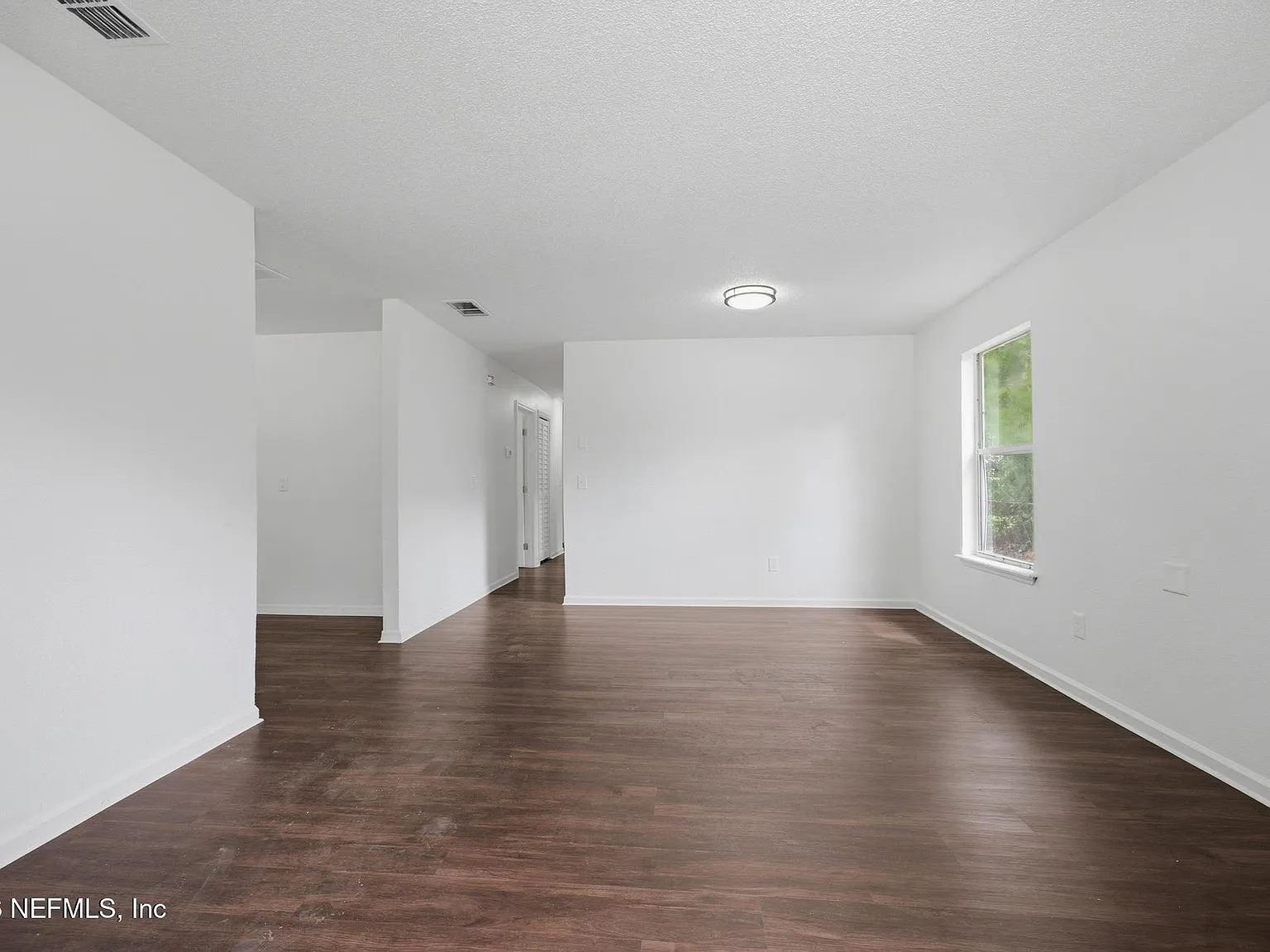 4 bed, 2.0 bath, 1174 sqft, $1,450 — Photo 3