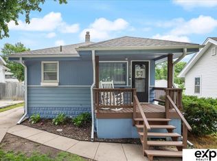 6773 Pratt St, Omaha, NE 68104