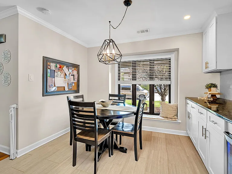 Berkhansted Ct — Photo 16