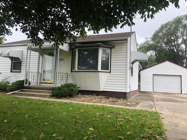 7206 La Porte Rd, Washburn, IA 50702