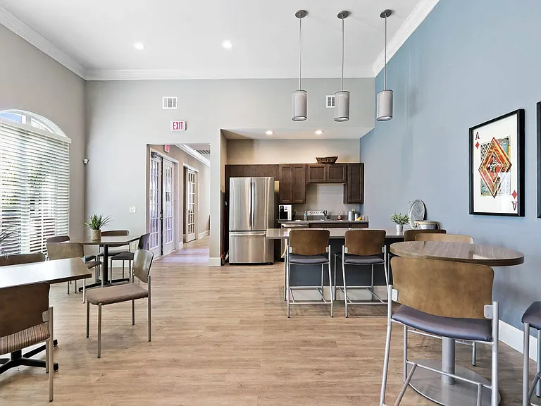 Quail Chase Apartments — Photo 12