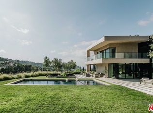 3205 Tareco Dr, Los Angeles, CA 90068