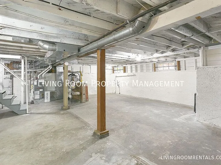 3639 NE 25th Ave — Photo 14