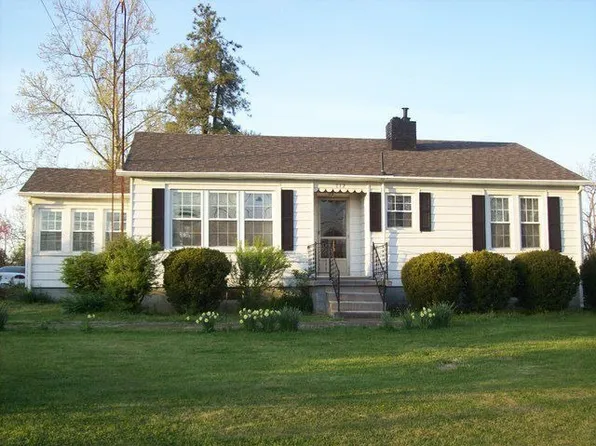 712 Front St, Central City, KY 42330