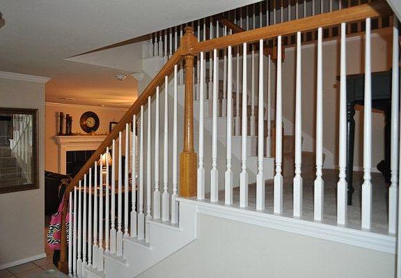 Entry way stair case