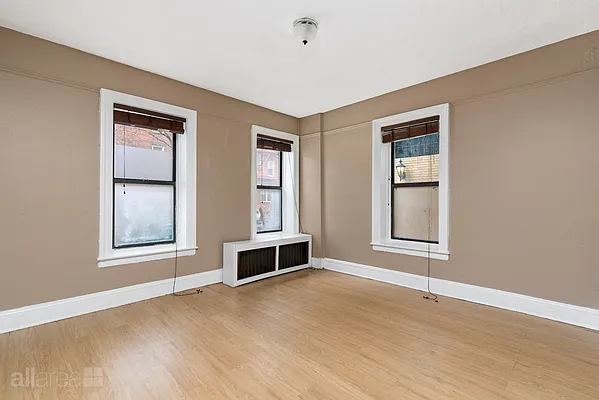 Rented by All Area Brokerage | media 21