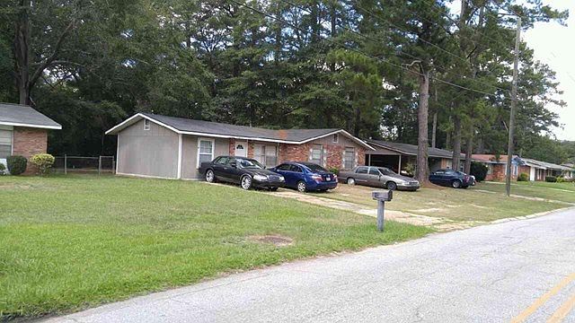 2nd image of 2323 Wellborn Dr