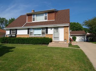 4946 N 108th St, Milwaukee, WI 53225