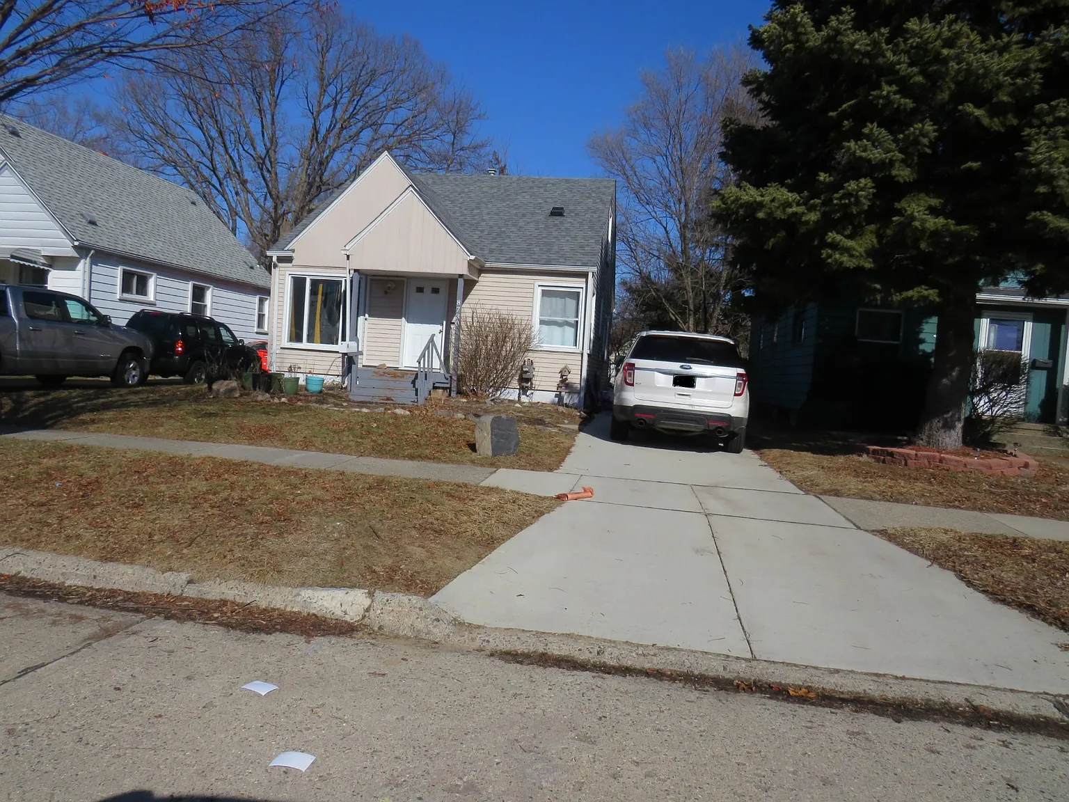 8730 Albany Ave photo 1