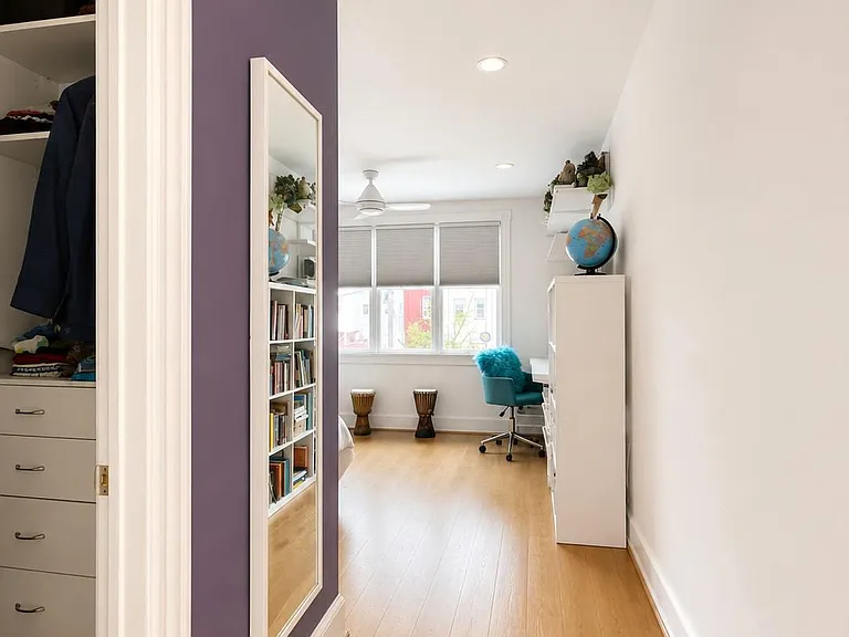 640 6th St NE — Photo 25