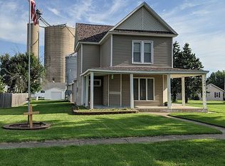 109 E Willard St, Gifford, IL