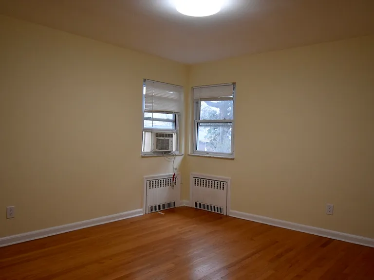 356 Slocum Way — Photo 8