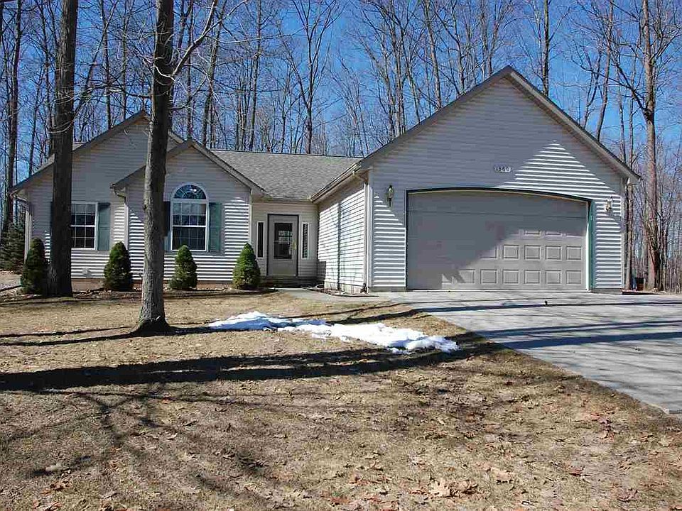 1st image of 1360 Adam Dr