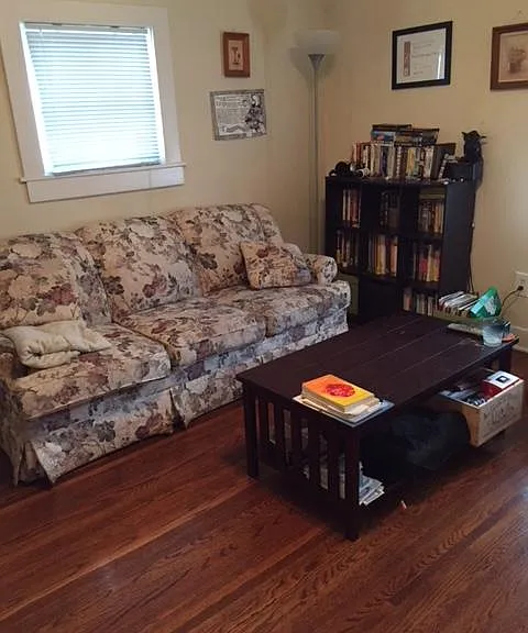 Cute living room area with tons of natural lighting. Great location too!
